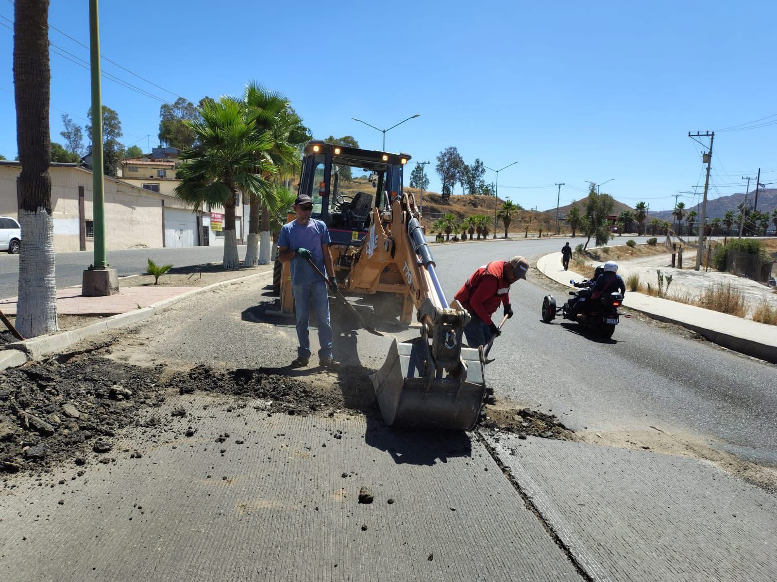 INPRODEUR mejora vialidad en curva Macías
